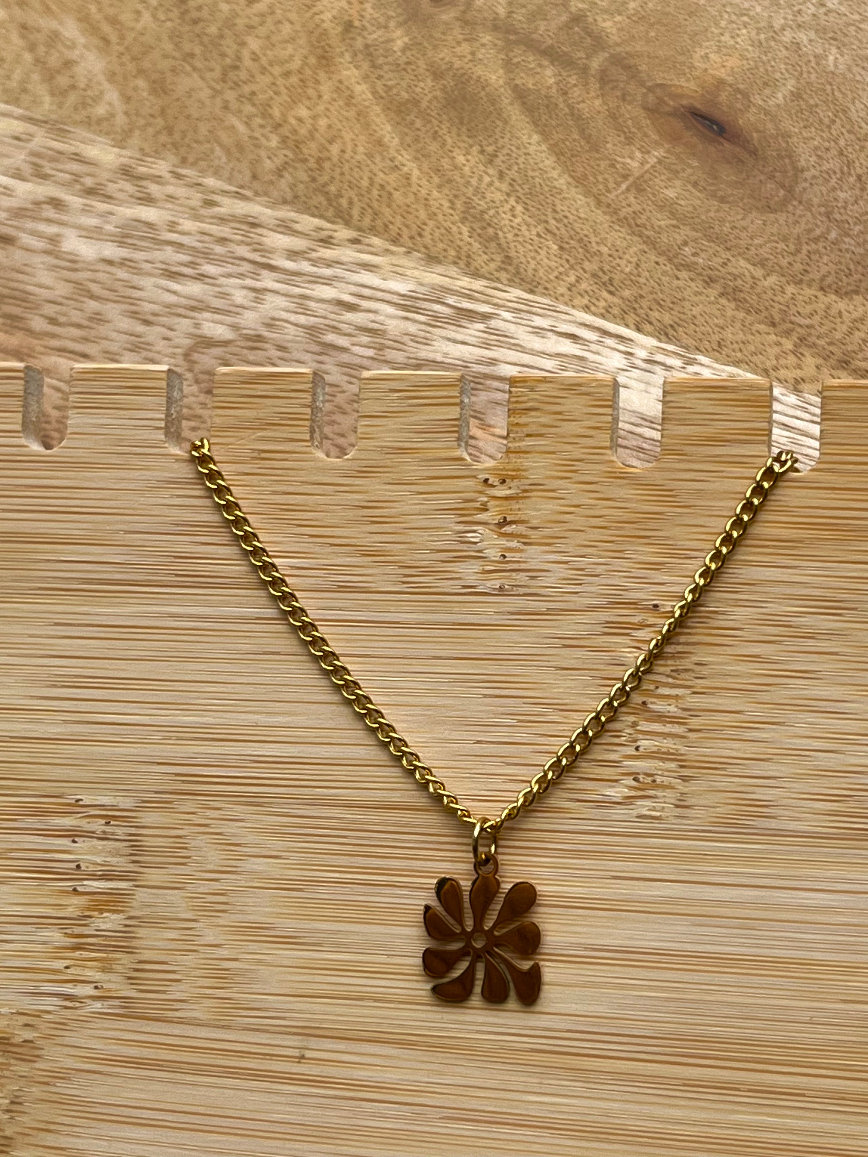 Collier « Marguerite »
